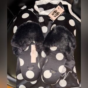 Victoria’s Secret Slippers